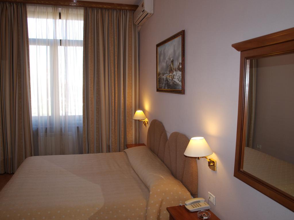 Domus Hotel-1 كييف المظهر الخارجي الصورة