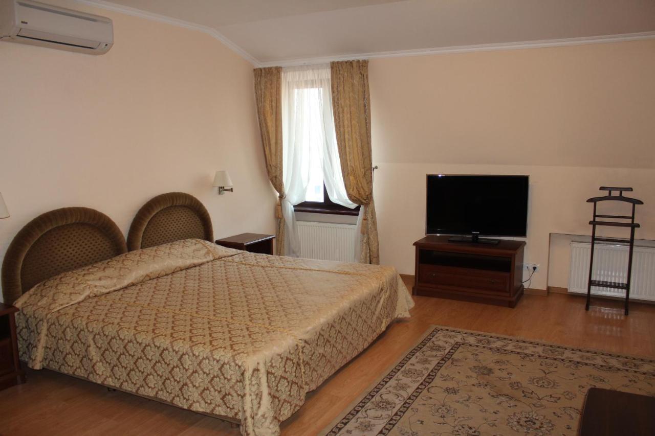 Domus Hotel-1 كييف المظهر الخارجي الصورة